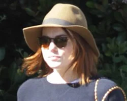 Emma Stone Wearing Fedora Around LA Emma Stone Wearing Fedora Around LA